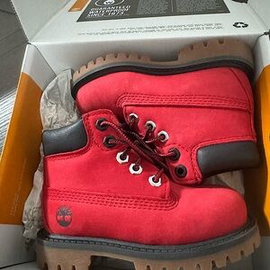 Toddler Timberland Boot, Size 6c, Red and Black, Unisex shoe.